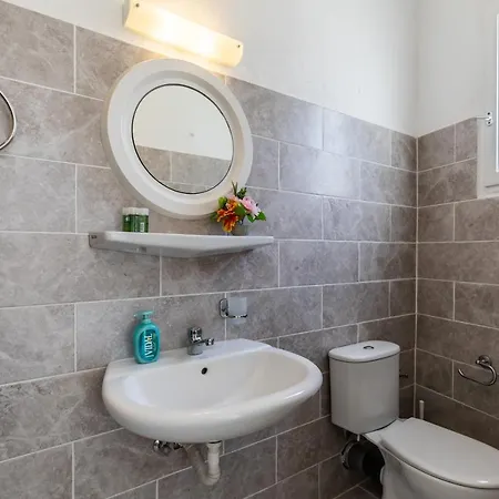 Marialena 招待所 3*